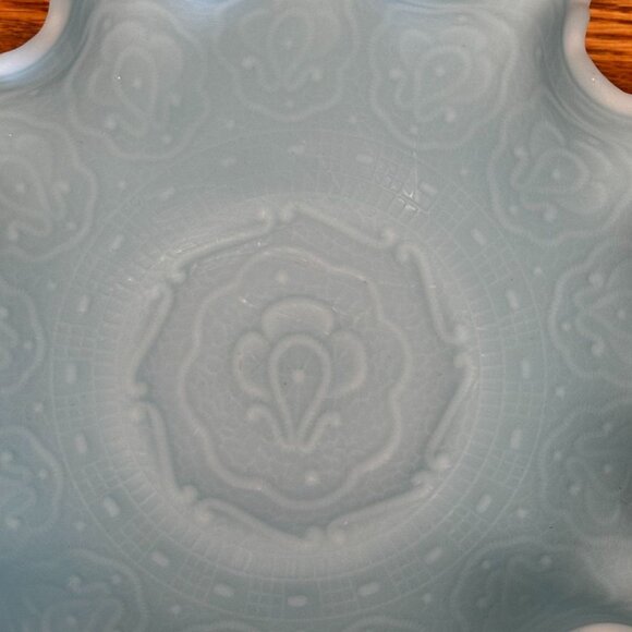 VTG Fenton Bowl blue Glass Ruffled Edge Candy Jewelry Fruit Compote 7 5/8" - Picture 7 of 8